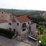 With A Parking Space Splitska, Brac - 15197 Apartament Splitska