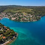 With A Parking Space Splitska, Brac - 15197 Splitska