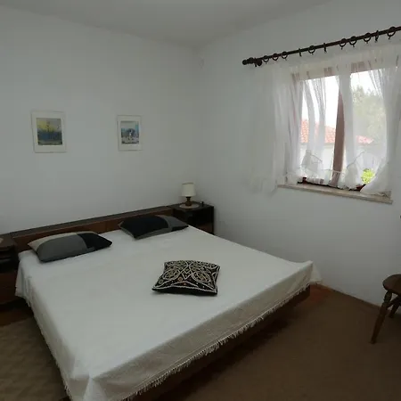 With A Parking Space Splitska, Brac - 15197 Apartment