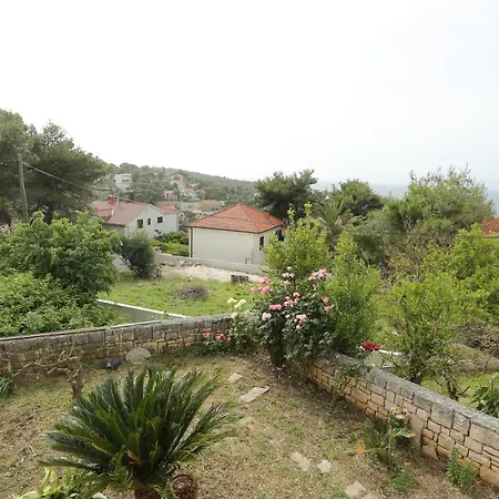 With A Parking Space Splitska, Brac - 15197 Splitska