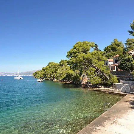 Apartament With A Parking Space Splitska, Brac - 15197 *